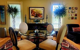 The Winemaker'S Suite